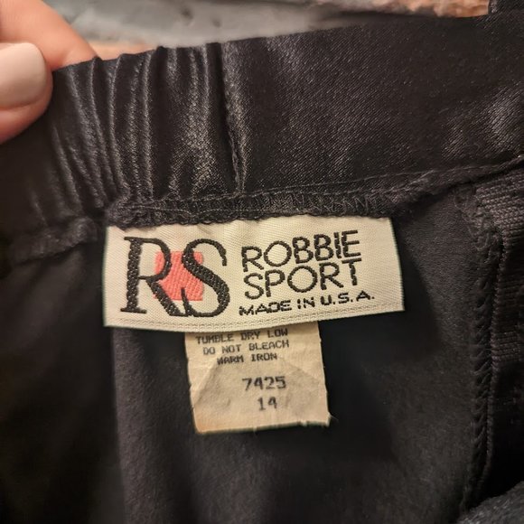 Vintage Robbie Sport Skirt Black with button back - Picture 3 of 5